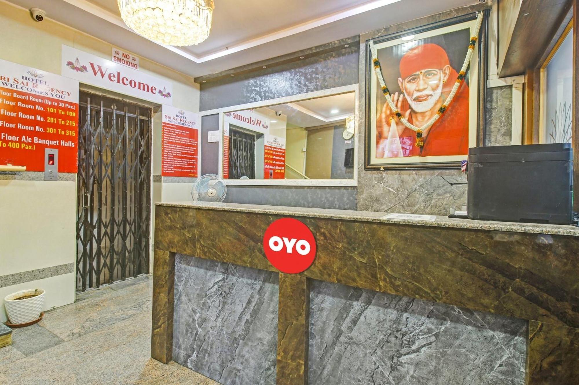 Super Hotel O Sri Sai Regency Hyderabad Exterior photo