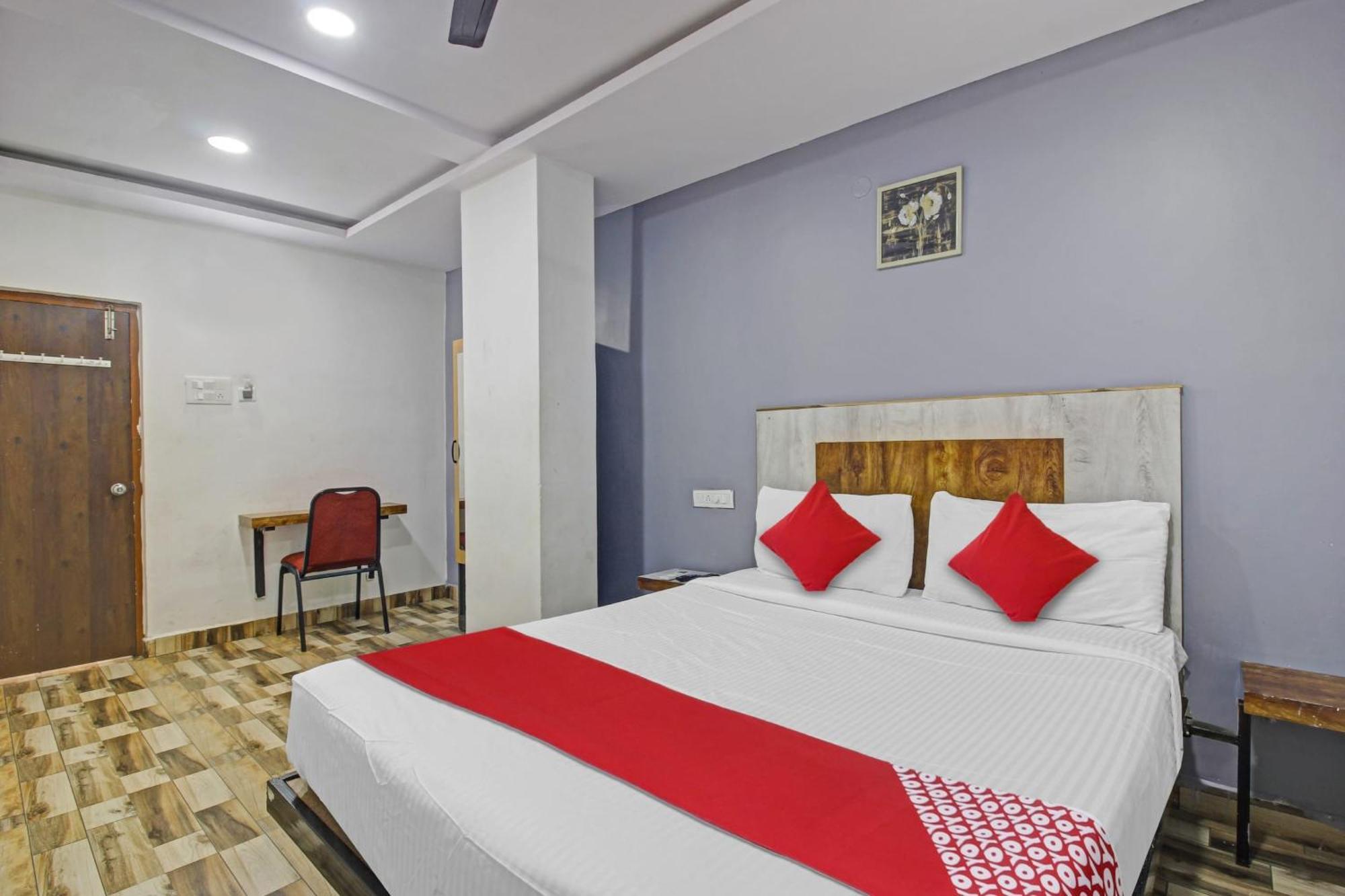 Super Hotel O Sri Sai Regency Hyderabad Exterior photo