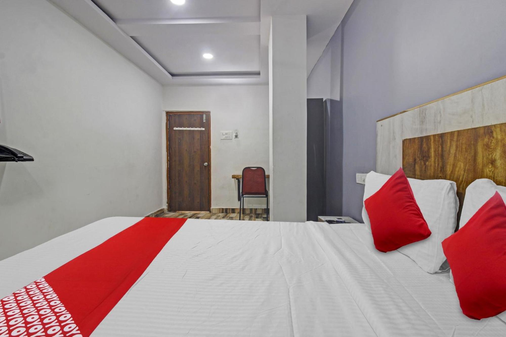 Super Hotel O Sri Sai Regency Hyderabad Exterior photo